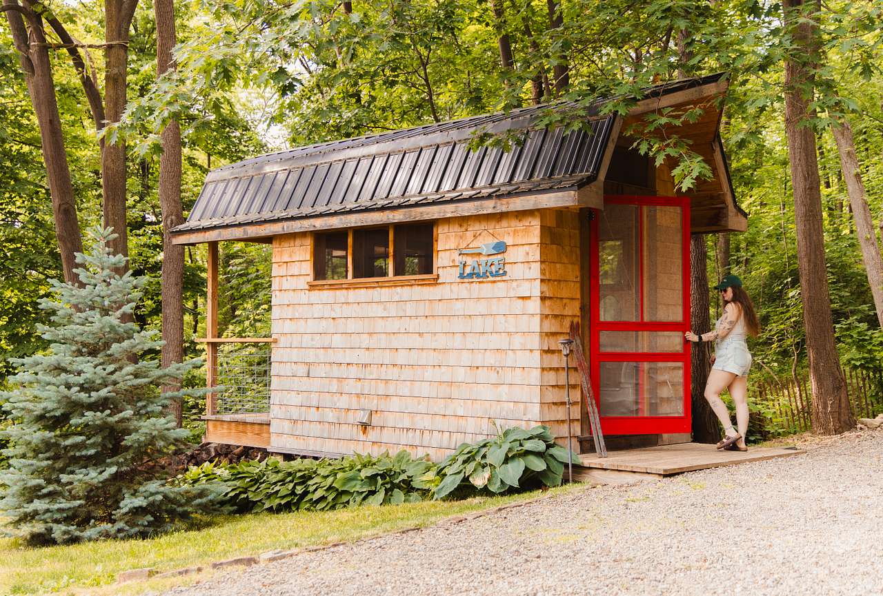 The bathhouse just a few steps away from the RV