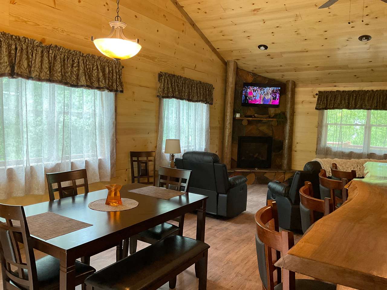 Jackson Hill Cabin