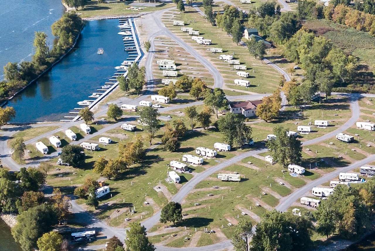 Sun Outdoors Association Island