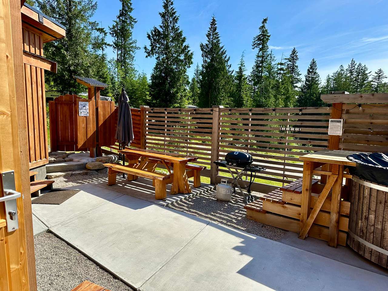 Garden Bay Hideaway Glamping & RV