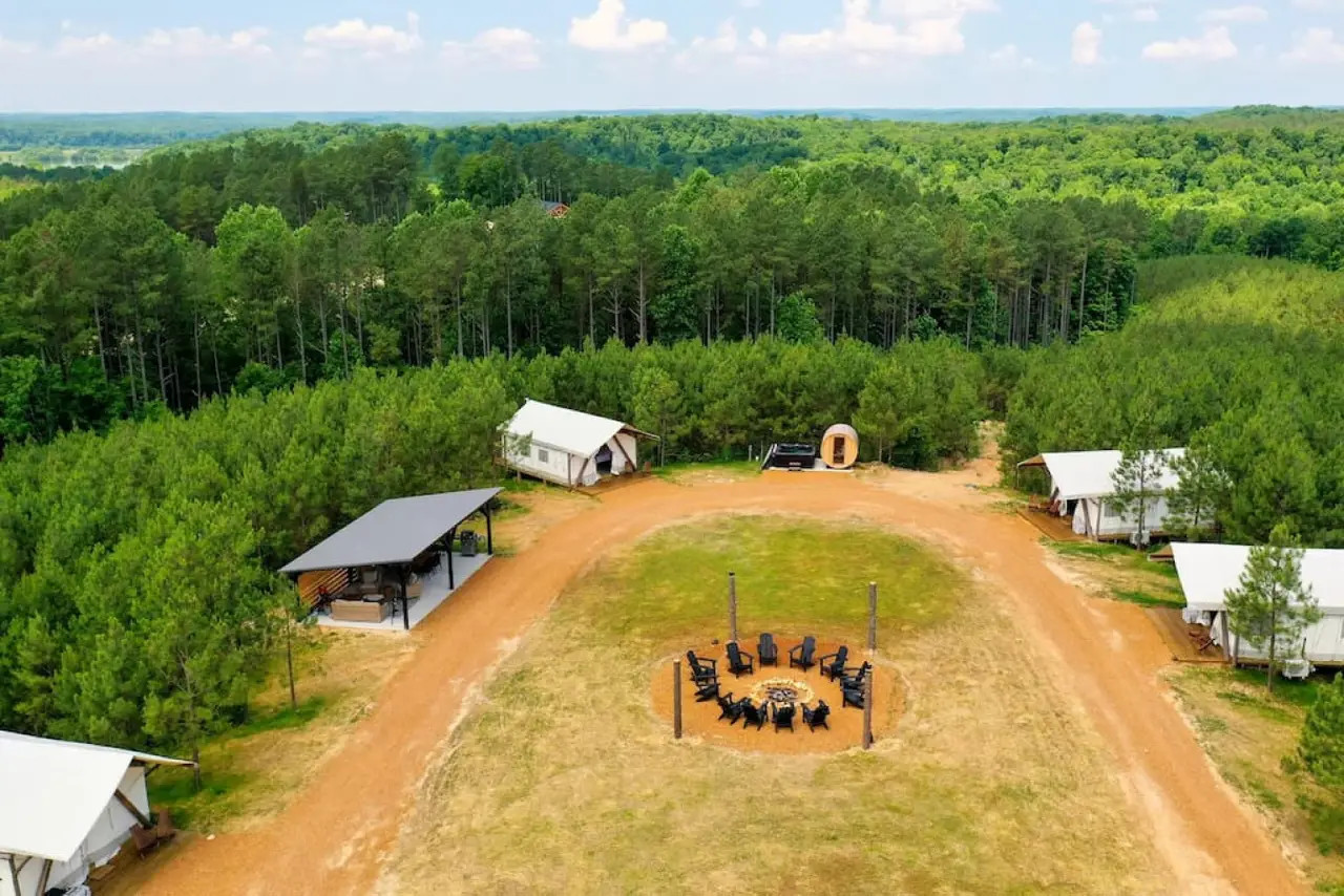 Nine Pines Retreats