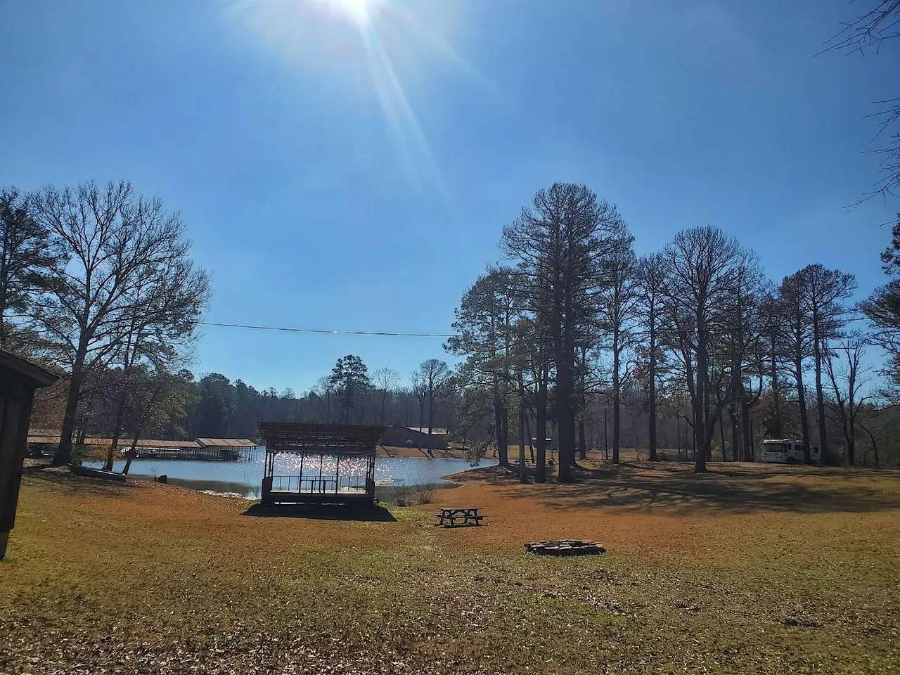 Huxley Bay Marina RV Park and Lodge