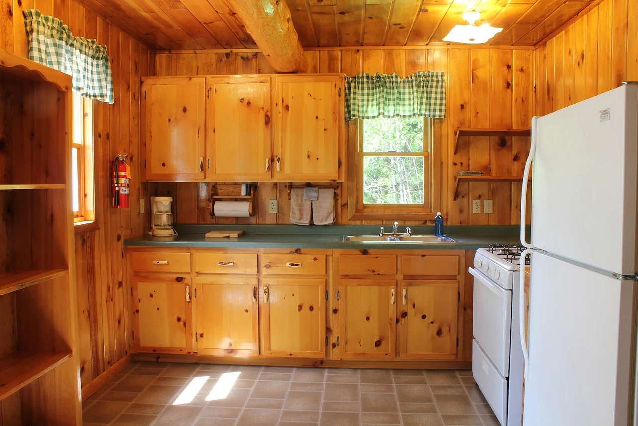 Golden Eagle Lodge And Campground