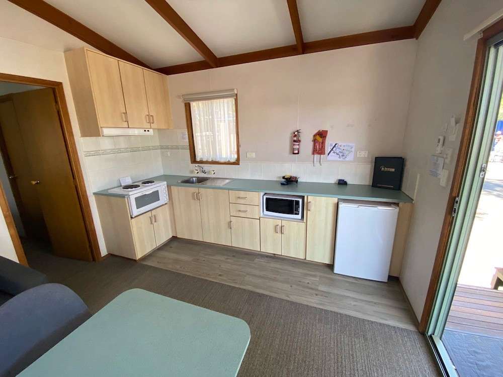 Golden Country Motel & Caravan Park