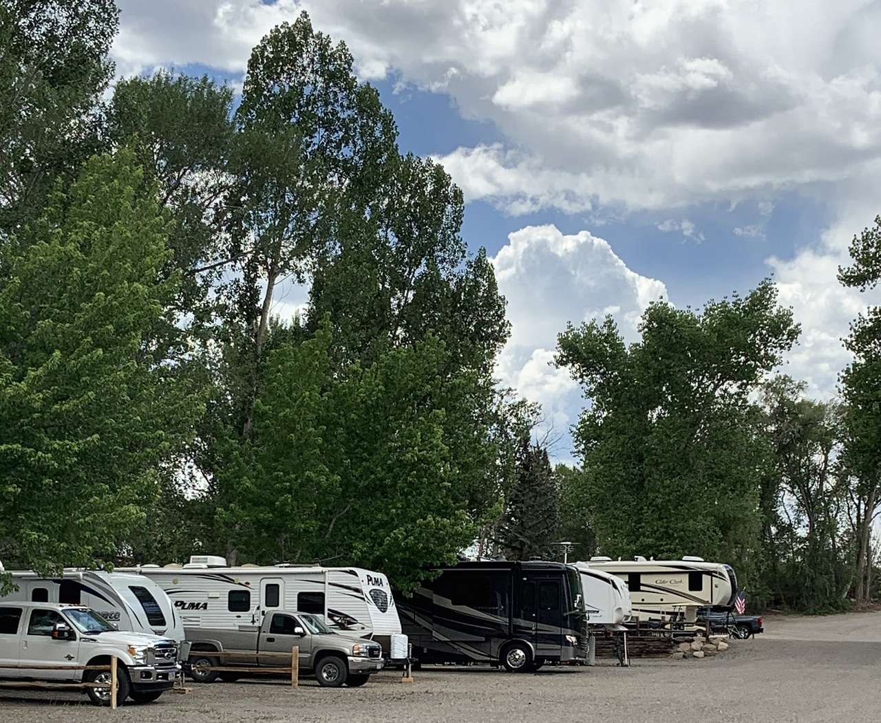 Riverbend RV Park & Cabins