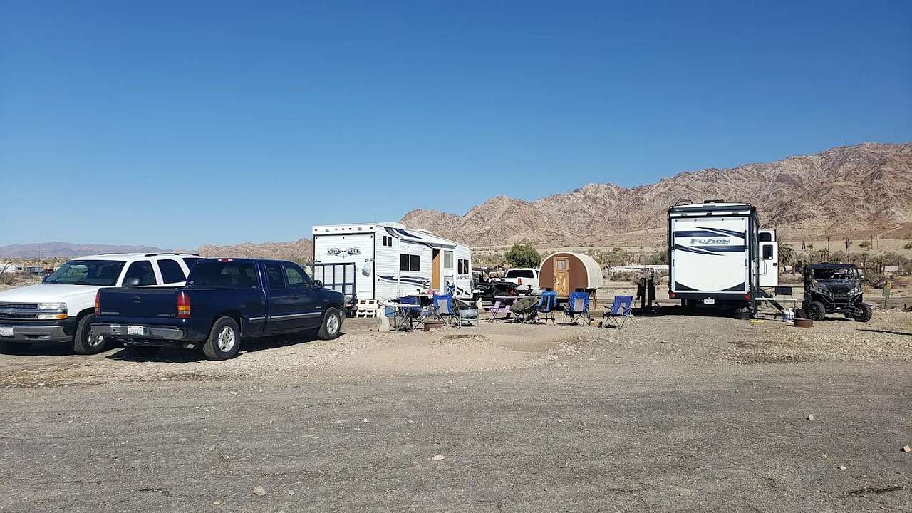 Glamis North Hot Springs Resort