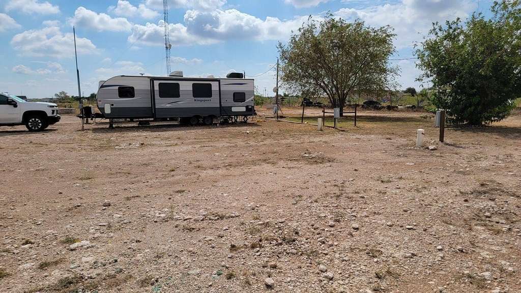 Gettin' HItched RV Park