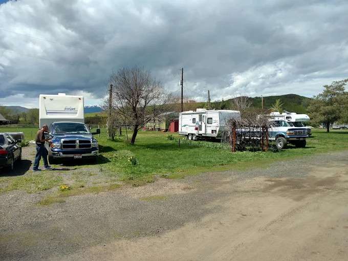 Mundo Hot Springs RV Park