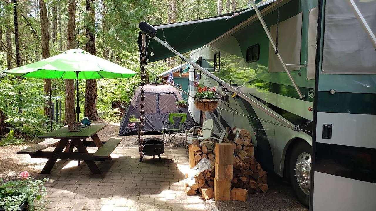 Holiday Farm RV Resort