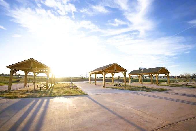 Crossroads Luxury RV Park