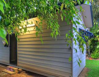Tropical Hibiscus Caravan Park
