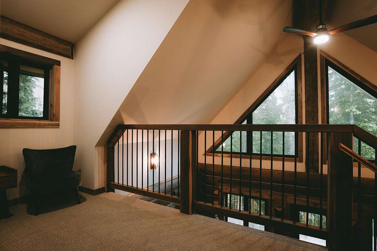 Chute Lake Lodge