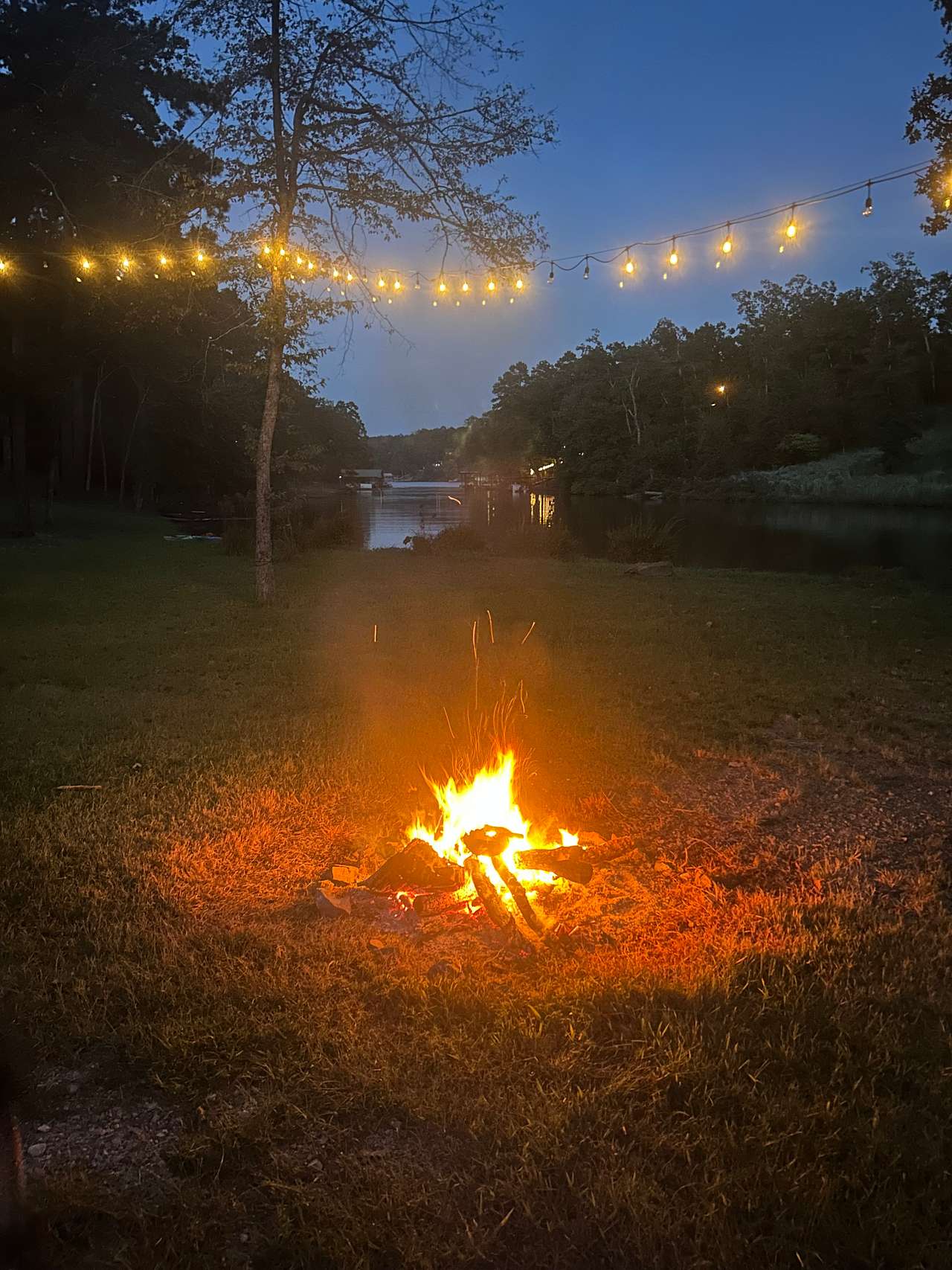 Rainbows End RV On Lake Hamilton