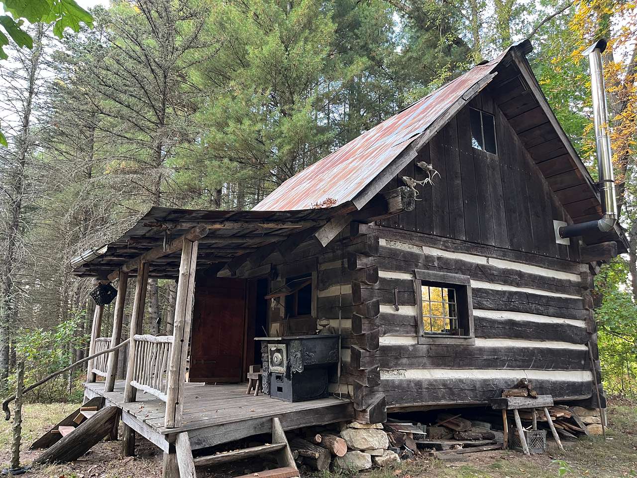 Baggins Inn