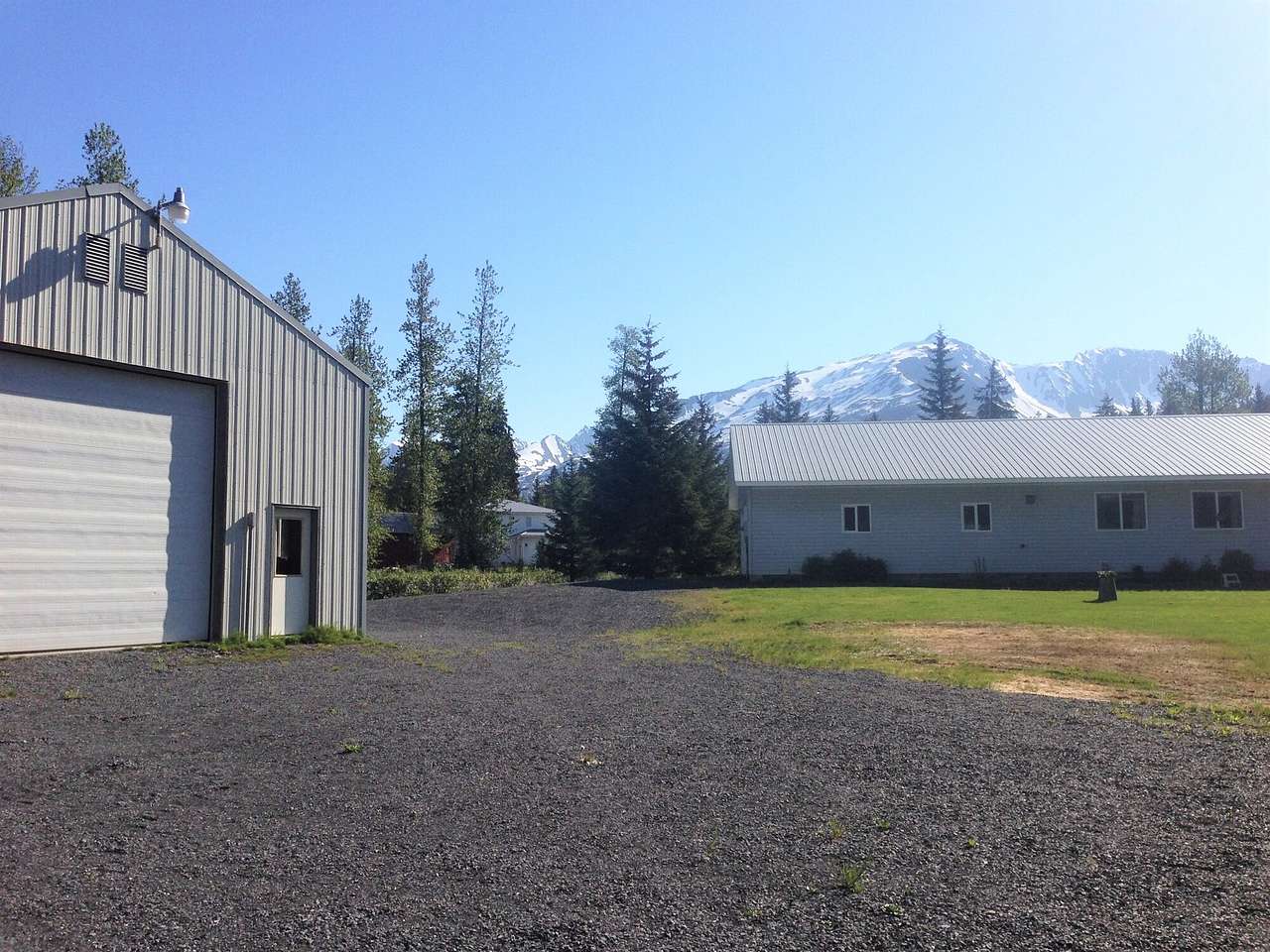 Spruce Goose Lodge