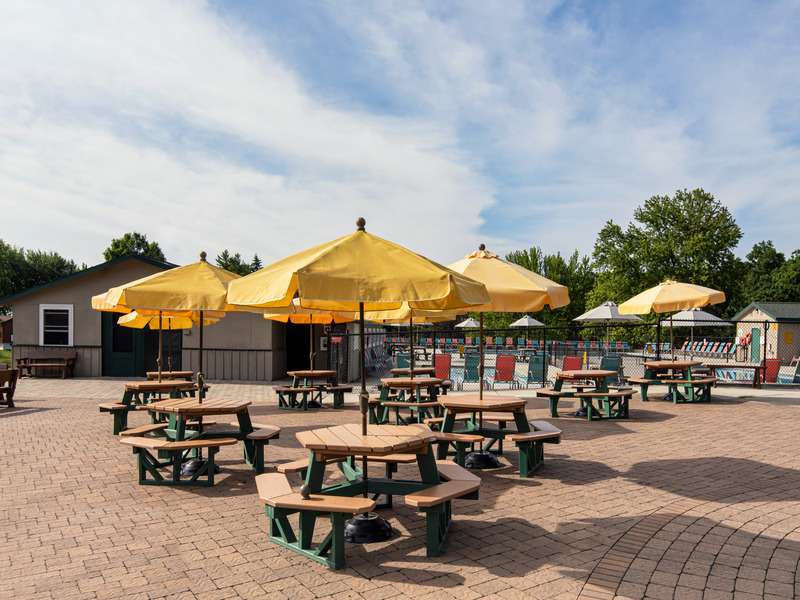 Sun Retreats Fond Du Lac East