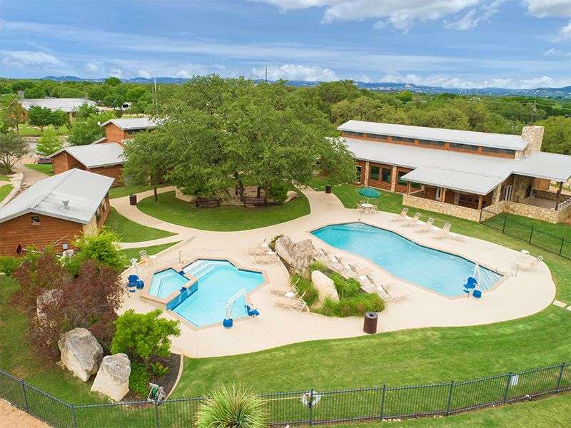 Sun Outdoors Lake Travis