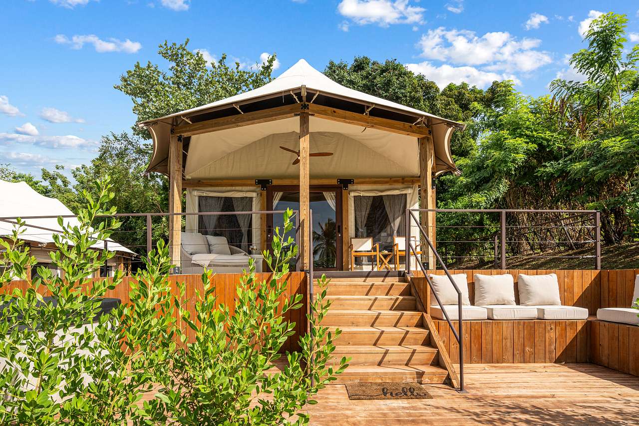 Little Hills Nature Villa: Hot Tub~