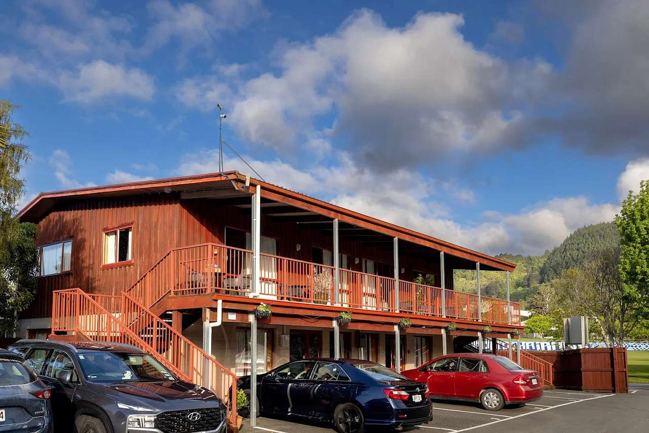 Nelson City TOP 10 Holiday Park