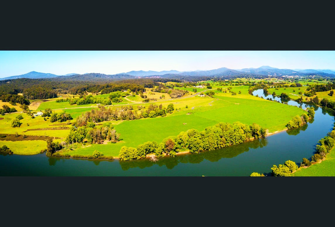 Riverwood 383 Fish off the Banks