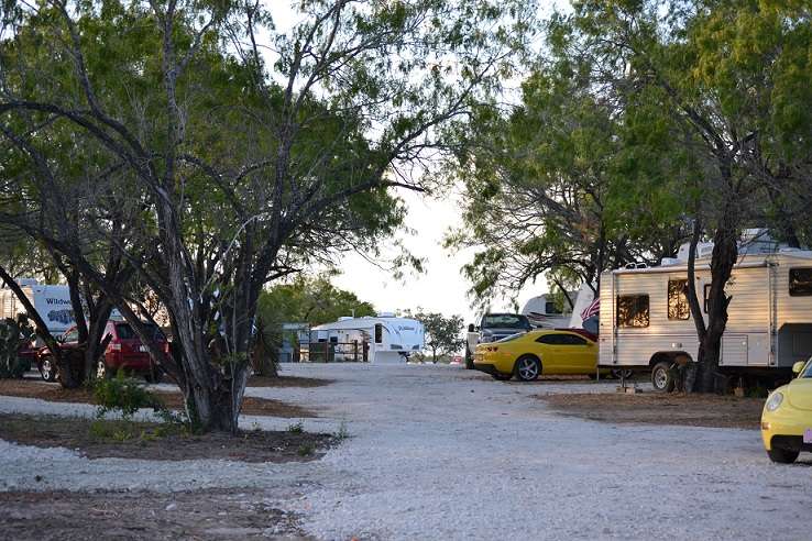 Rebas Rock-N-Rose RV Park