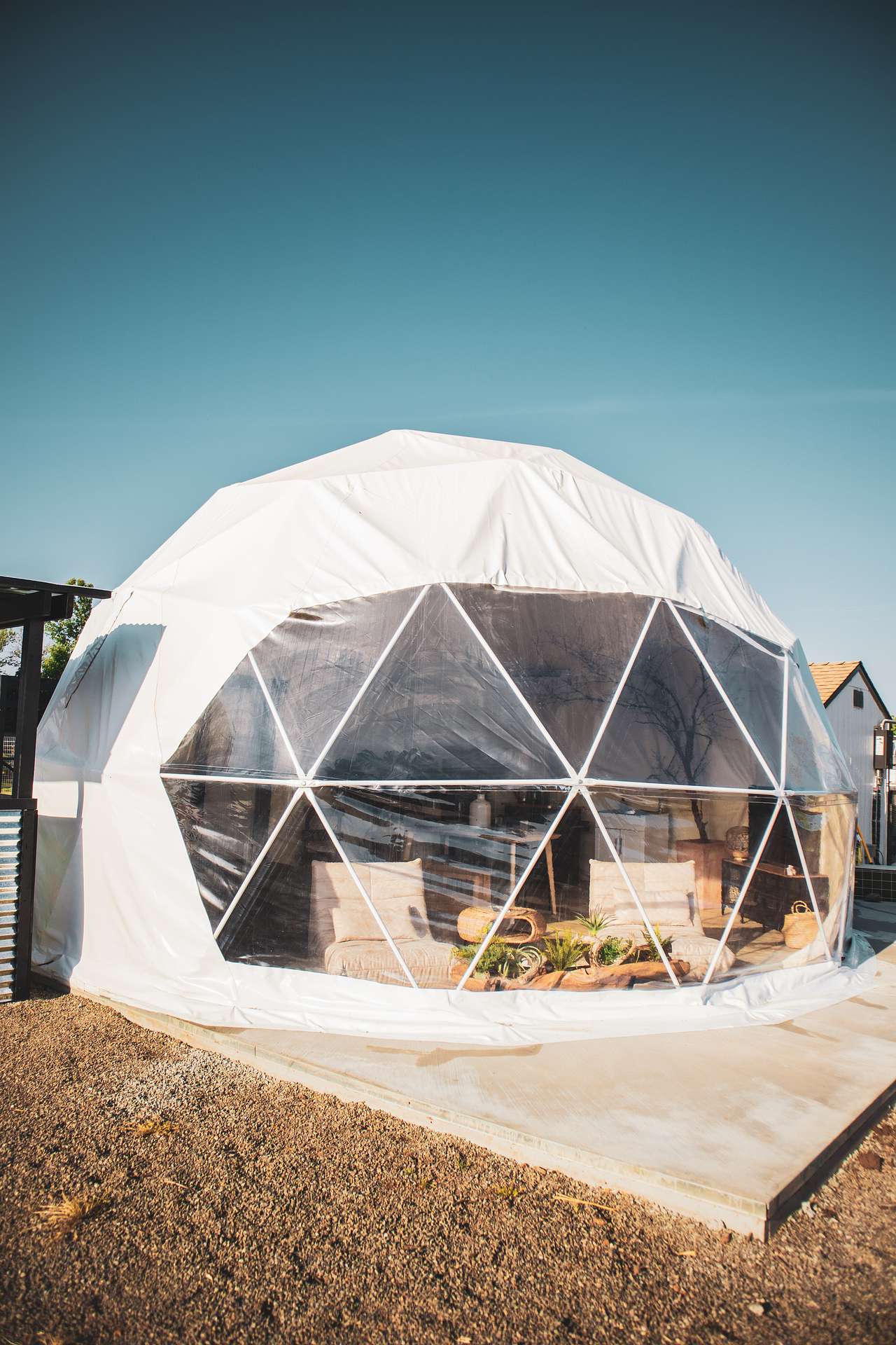 Cozy Wabi-Sabi GeoDome Farmstay