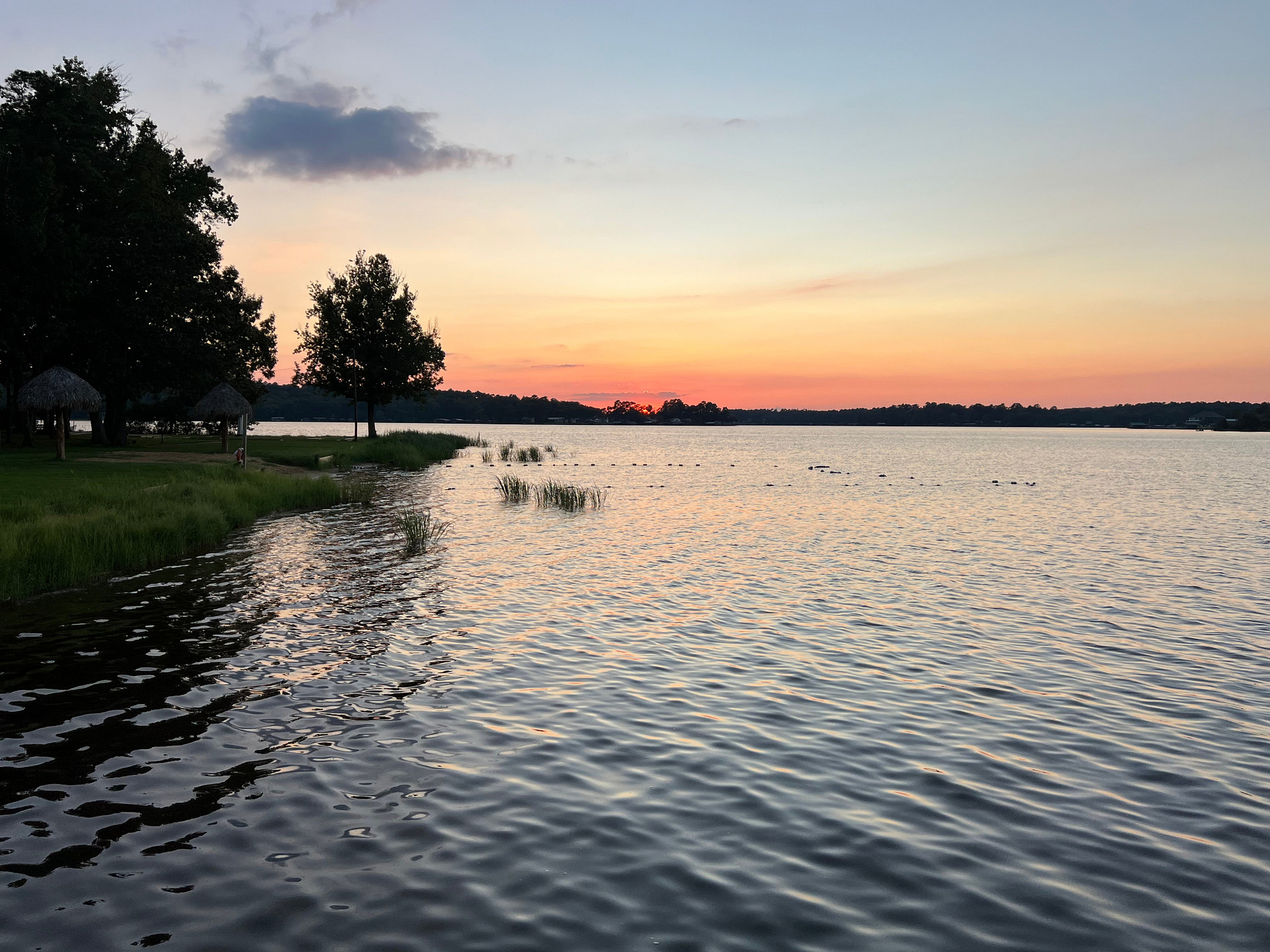 Crockett Lakefront RV Resort & Marina