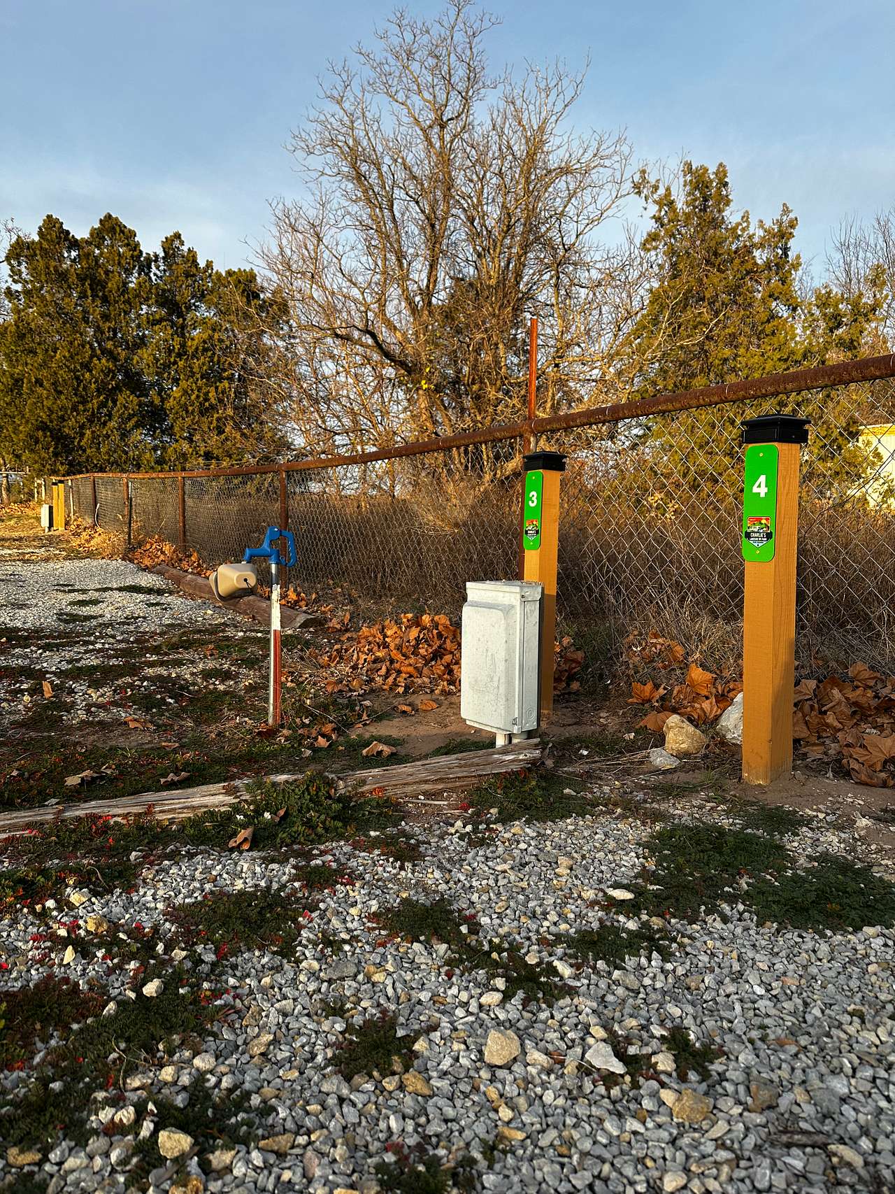 Charlie's Lakeside RV Park