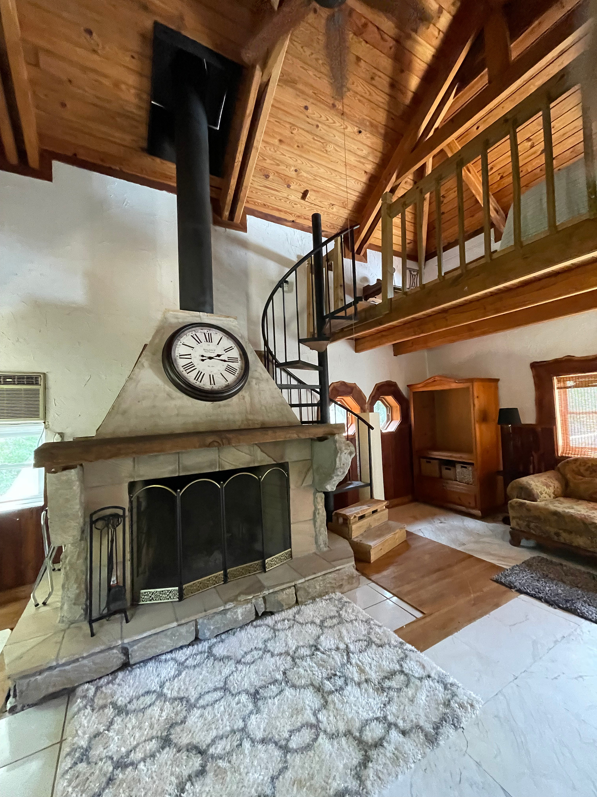 Mountaintop Farm Cabin
