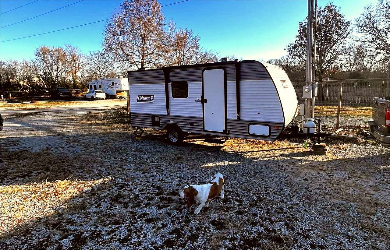 Charlie's Lakeside RV Park