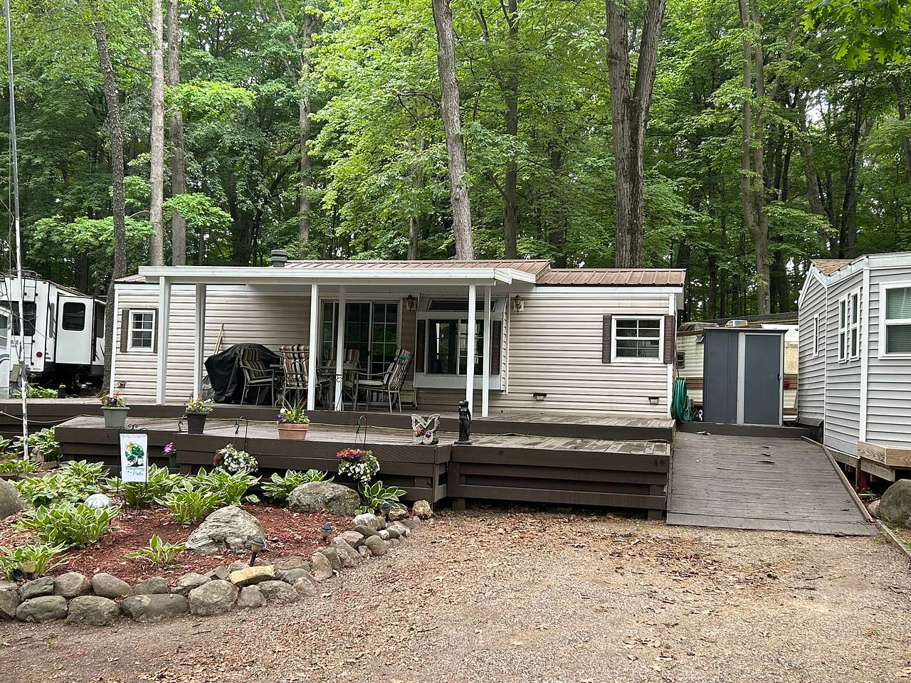 Whispering Oaks Nudist Resort