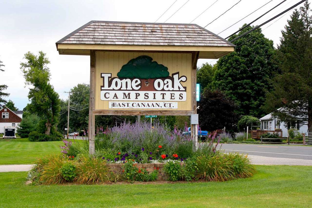 Lone Oak Campsites, East Canaan, Connecticut