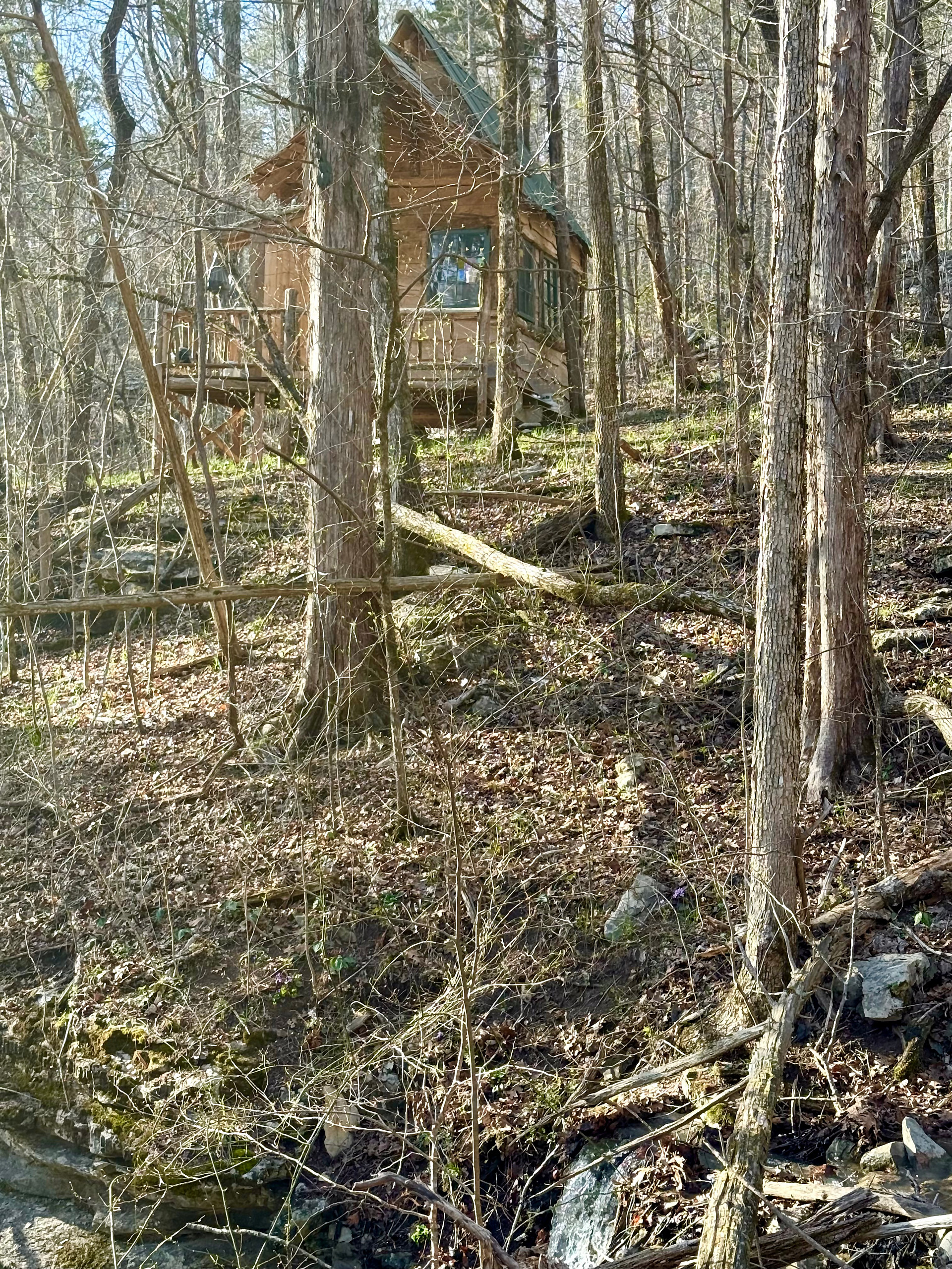 CrowMocker Cabins And Camping