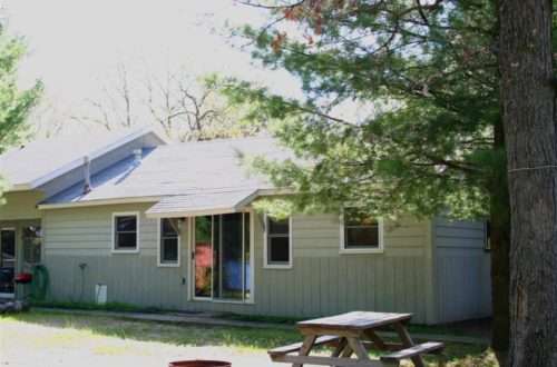 Pickerel Lakeside Campground and Cottages