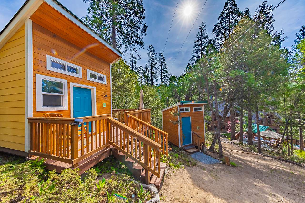 Stargazing Dome with Forest Cottage- Lakefront