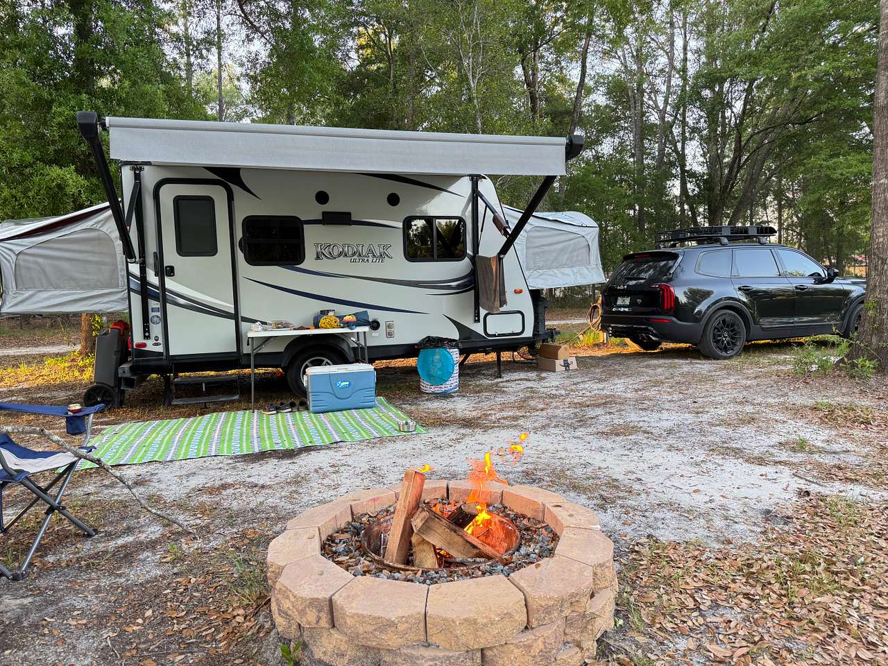 Two Larks Camp & RV