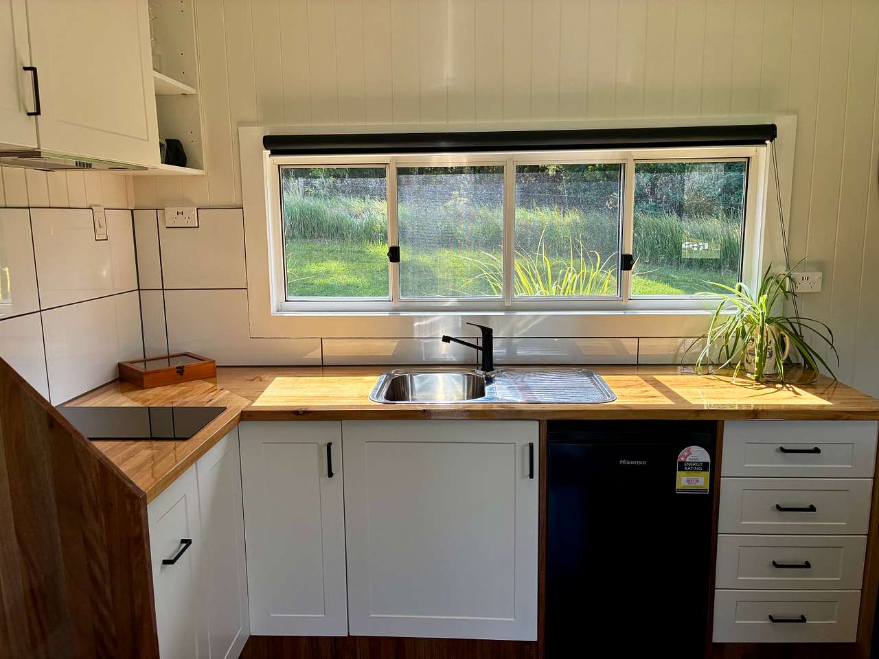 Bee Farm Off-Grid Tiny Home Stay