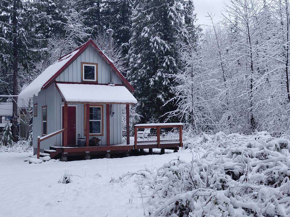 Sky Cabin in Skykomish
