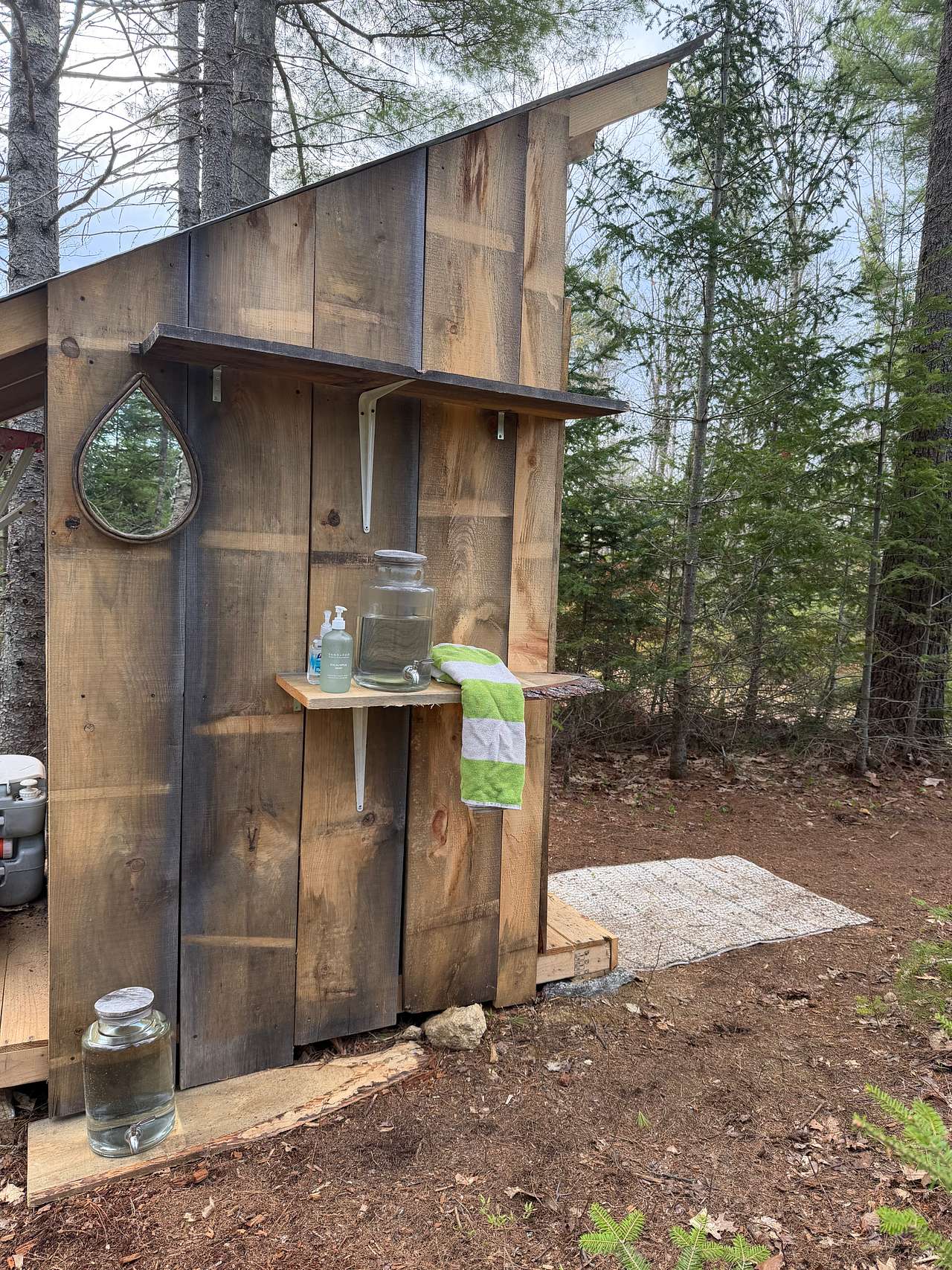 Private Forest with a View!