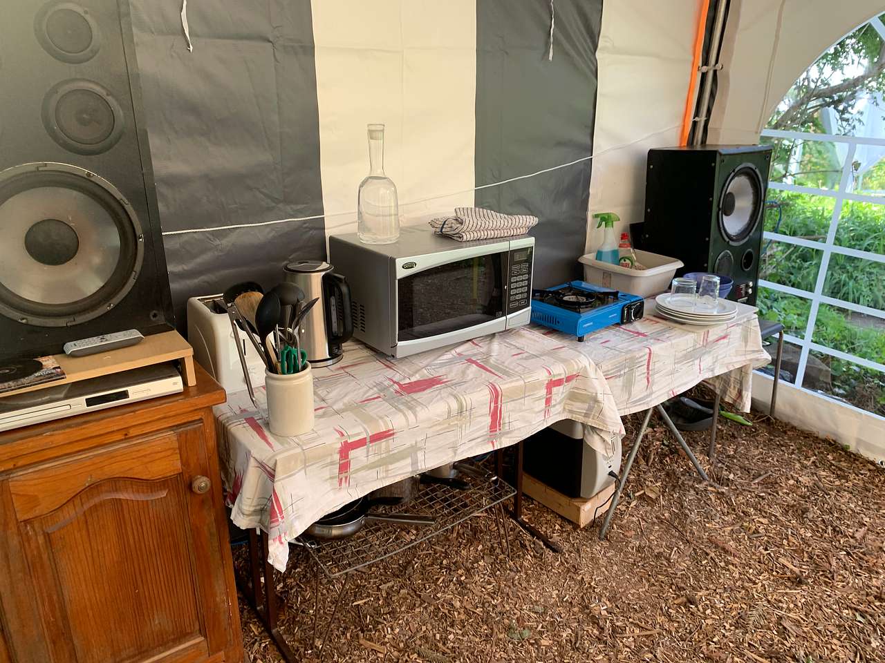 Party tent Facilities