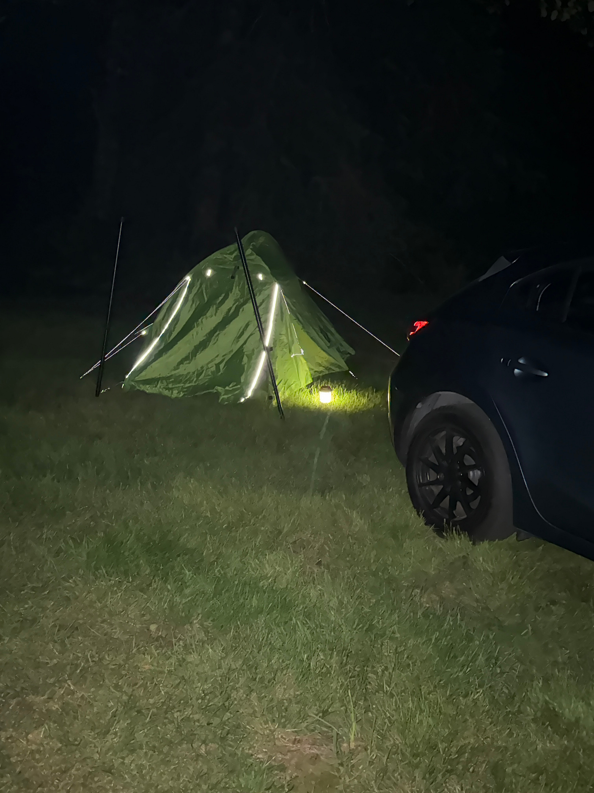 Fly Inn And Camp
