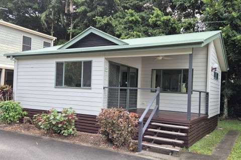 Crystal Cascades Holiday Park