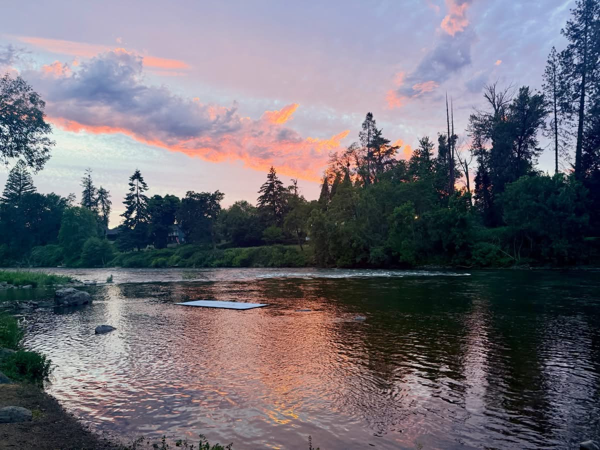 Rogue River Resort