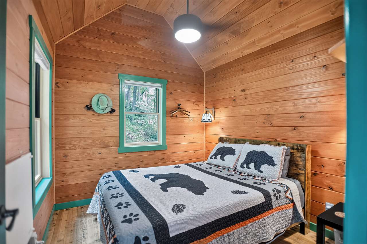 Beary Cozy Treehouse