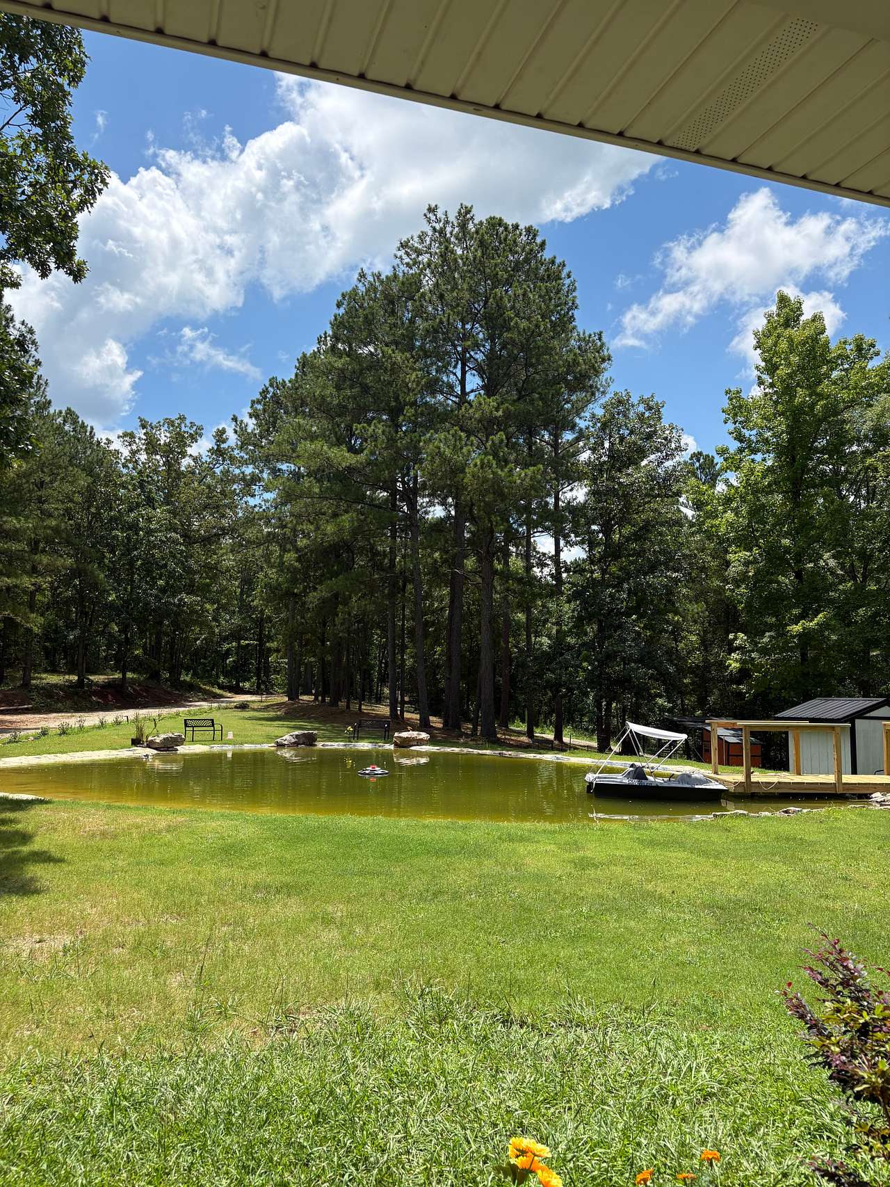 Von's Guest Camp Retreat