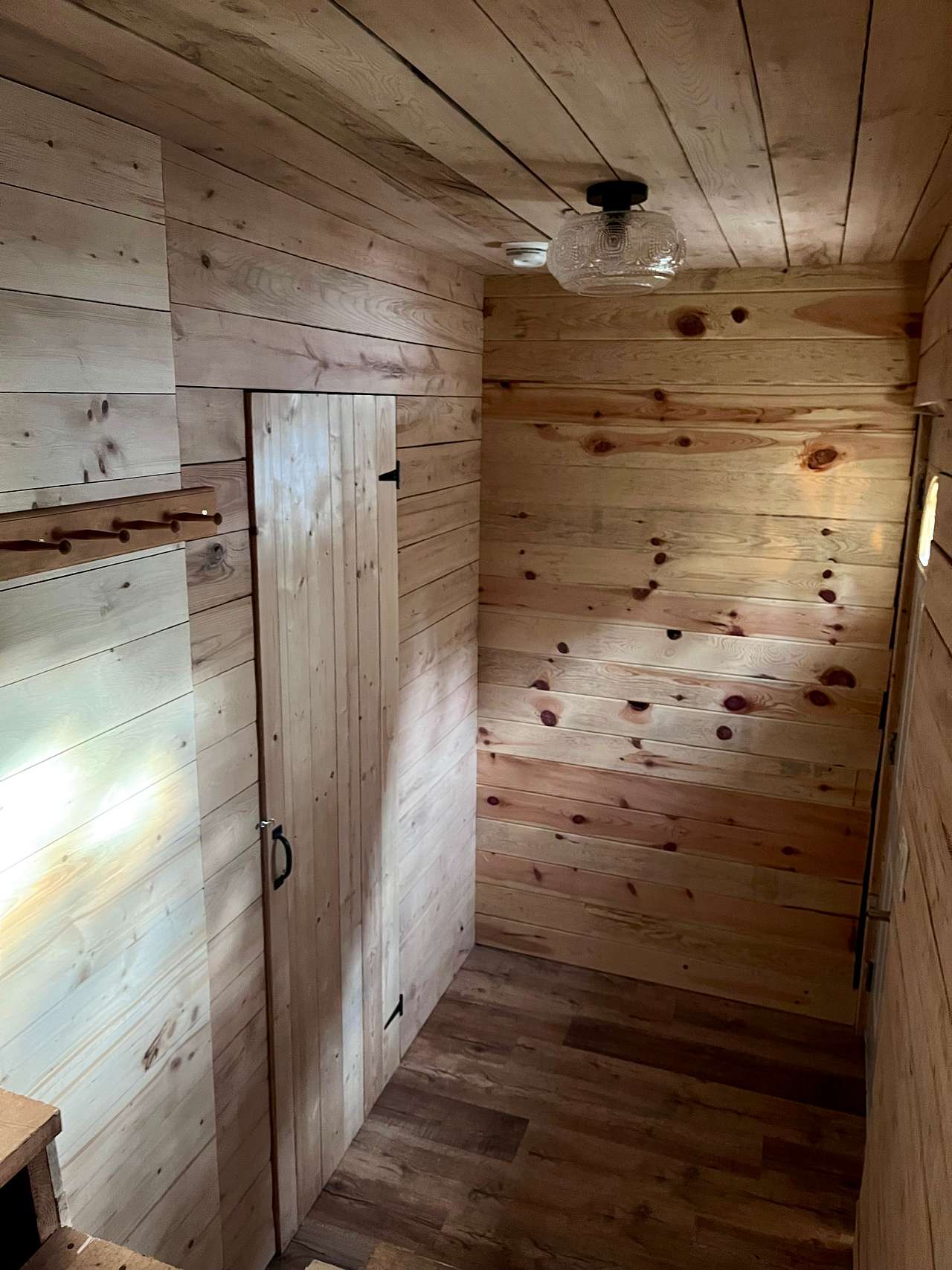 Living Strong’s Little Cabin in the Woods