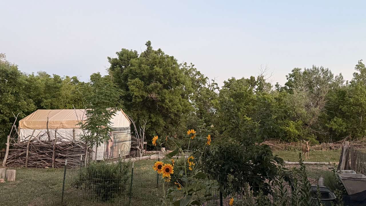 RedRocksParadise Glamping &RV Sites
