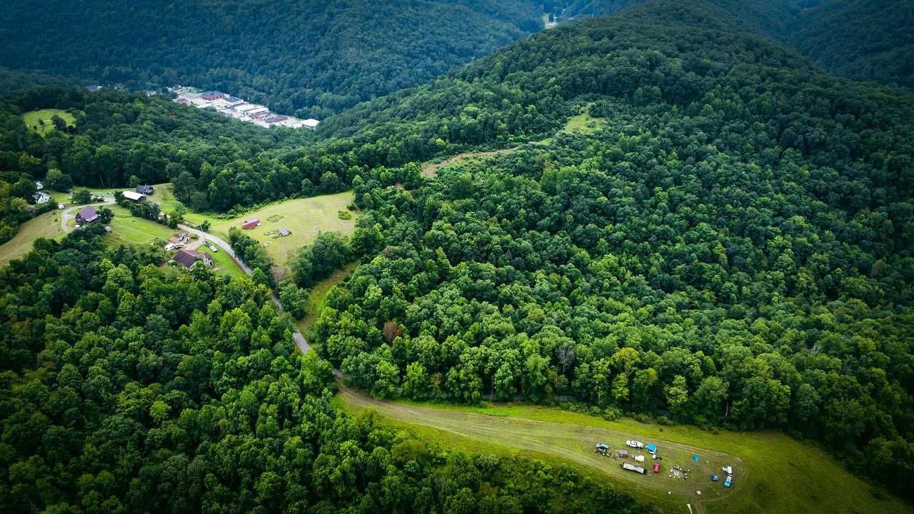 Full Moon Farm: Camping & Gathering
