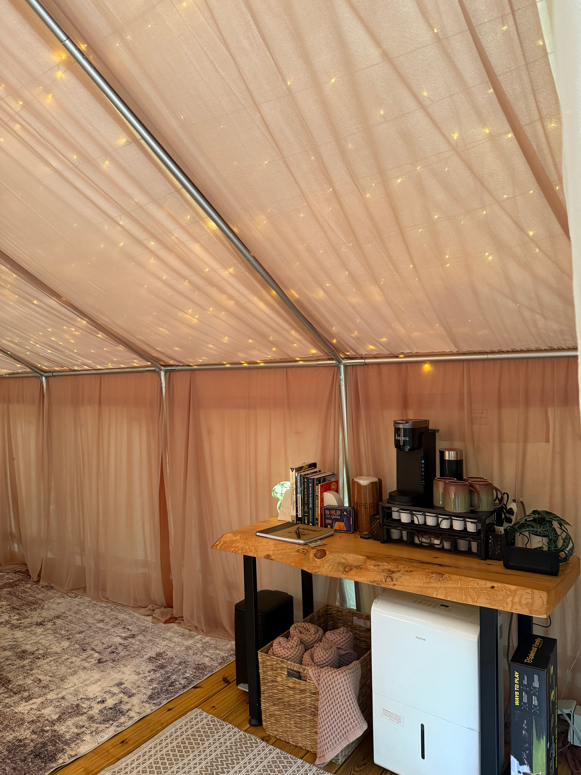 Under the Cedars - Glamping experience w/Hot Tub