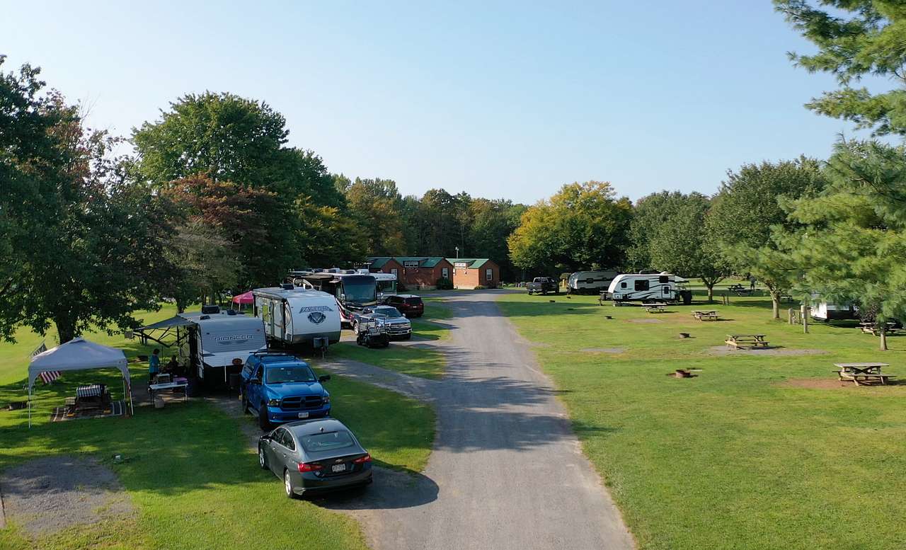 Bass Lake Resort